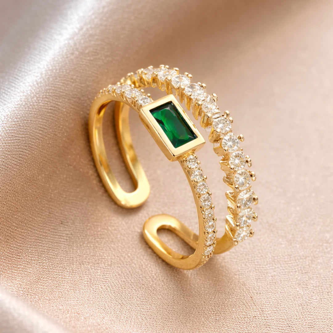 Exotic Emerald Gold Ring