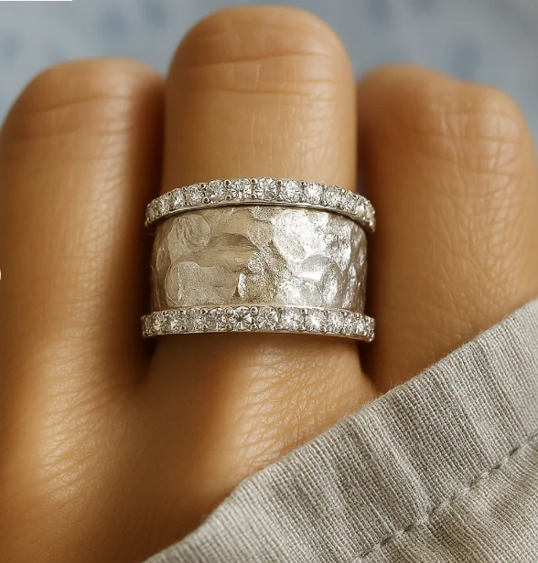 Vintage Silvered Zirconia Ring
