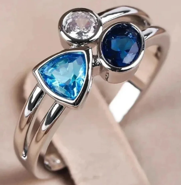 Vintage Blue Crystal Ring
