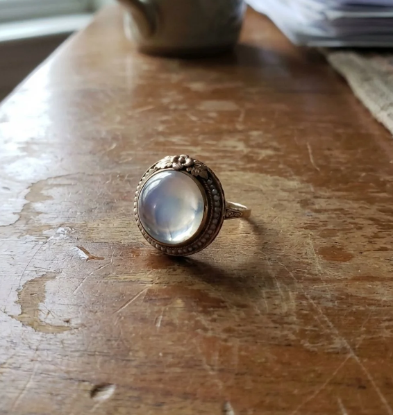 Vintage Floral Design Rounded Moonstone Ring