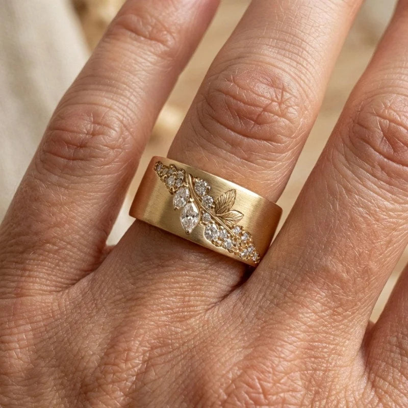 Exquisite Golden Inlay Zirconia Leaf Ring
