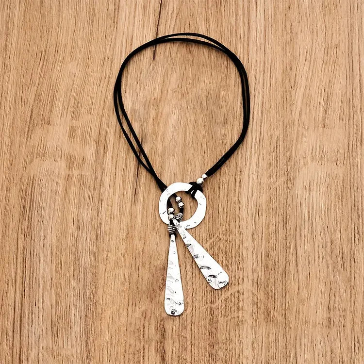 Vintage Hollow Circle Droplet Design Necklace