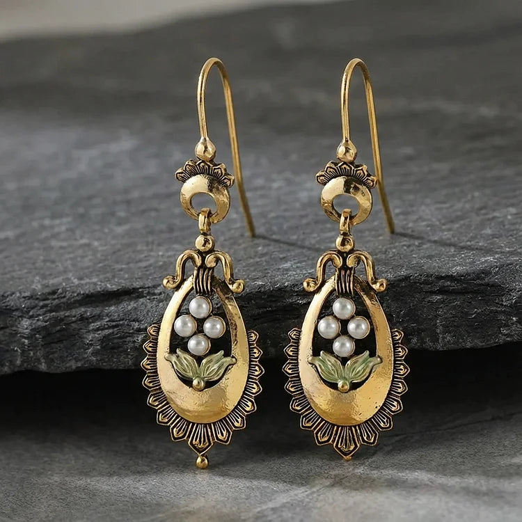 Vintage Water Drop Flower Pearl Earrings