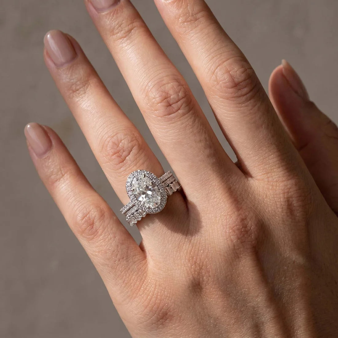 Exclusive Halo Oval Cut Wedding Ring Set