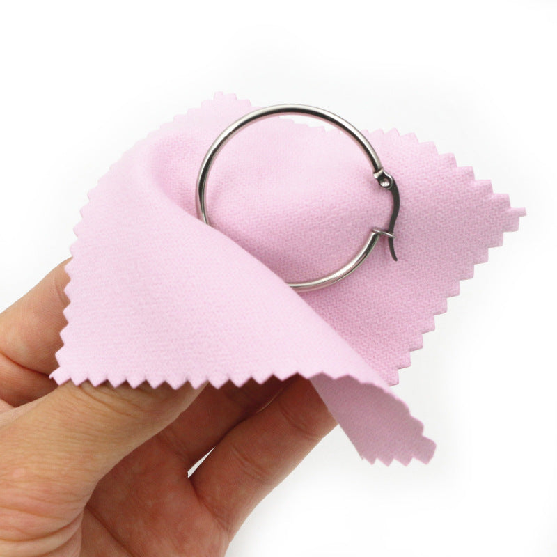 Polishing Cloth – Keep Your Jewelry Shining