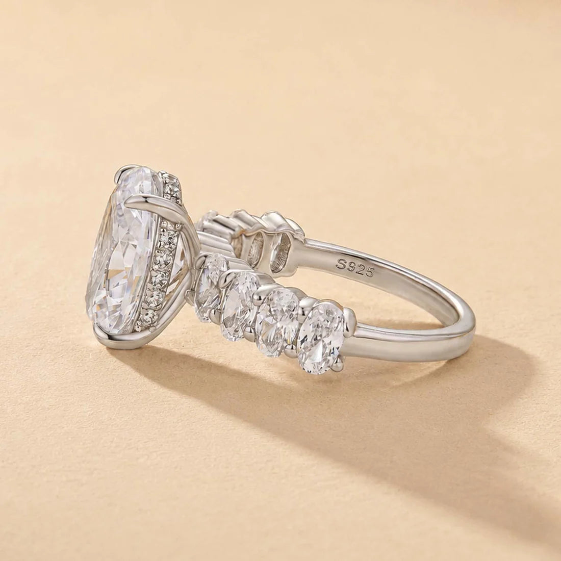 Oval Cut Luxurious Engagement Ring