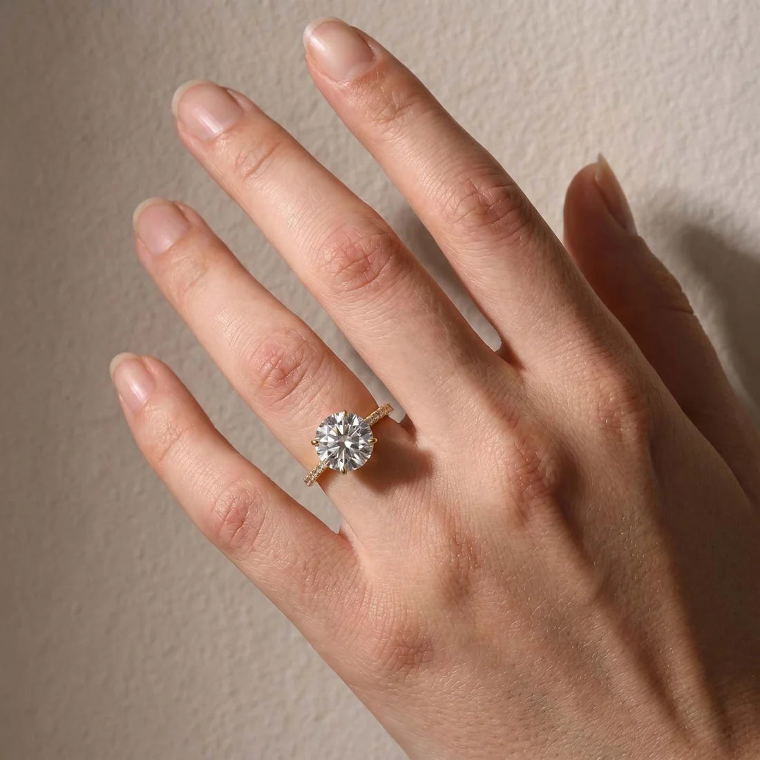 Moissanite Round Cut Engagement Ring