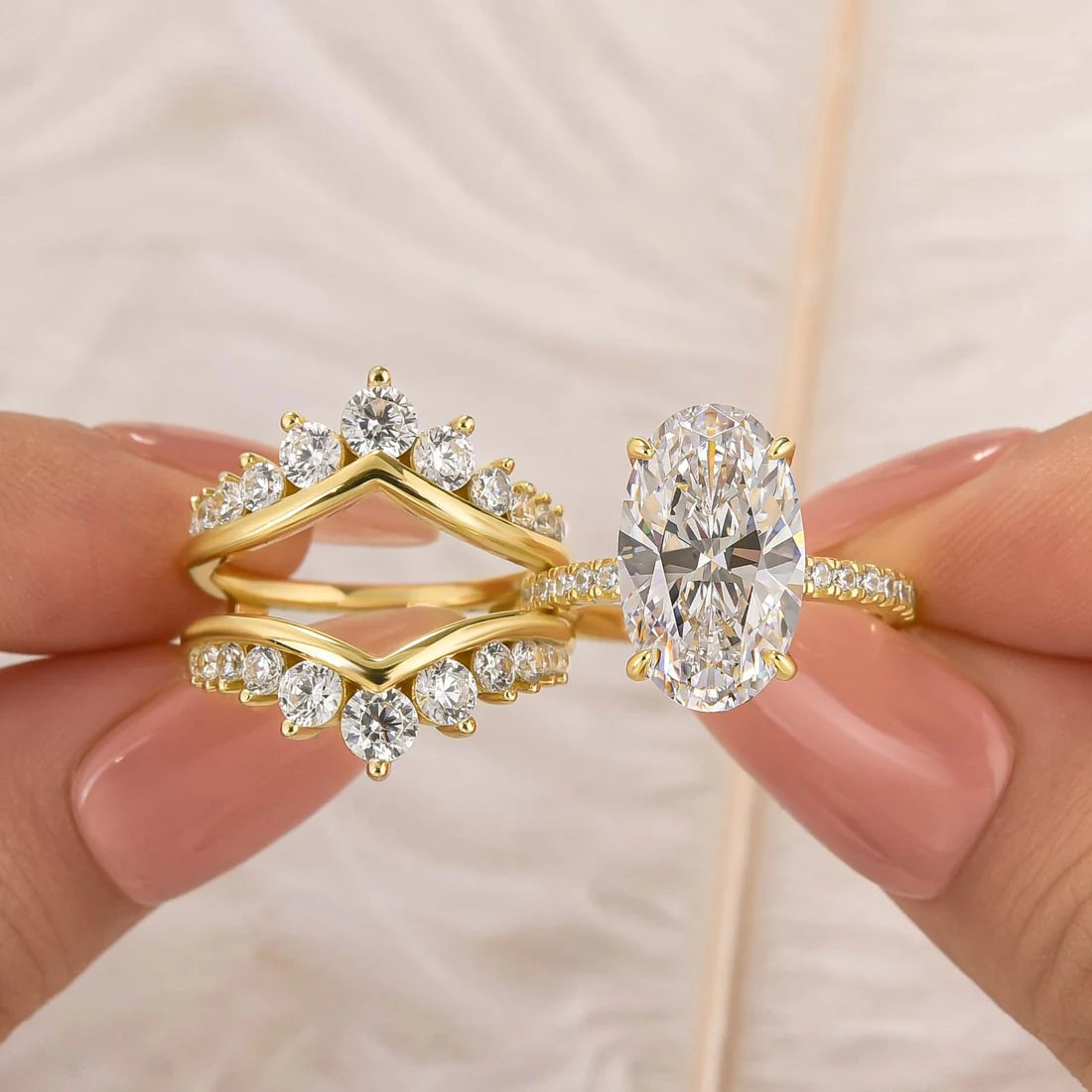 Classic Oval Cut Bridal Ring Set