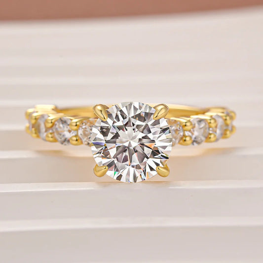 Moissanite Round Cut Engagement Ring