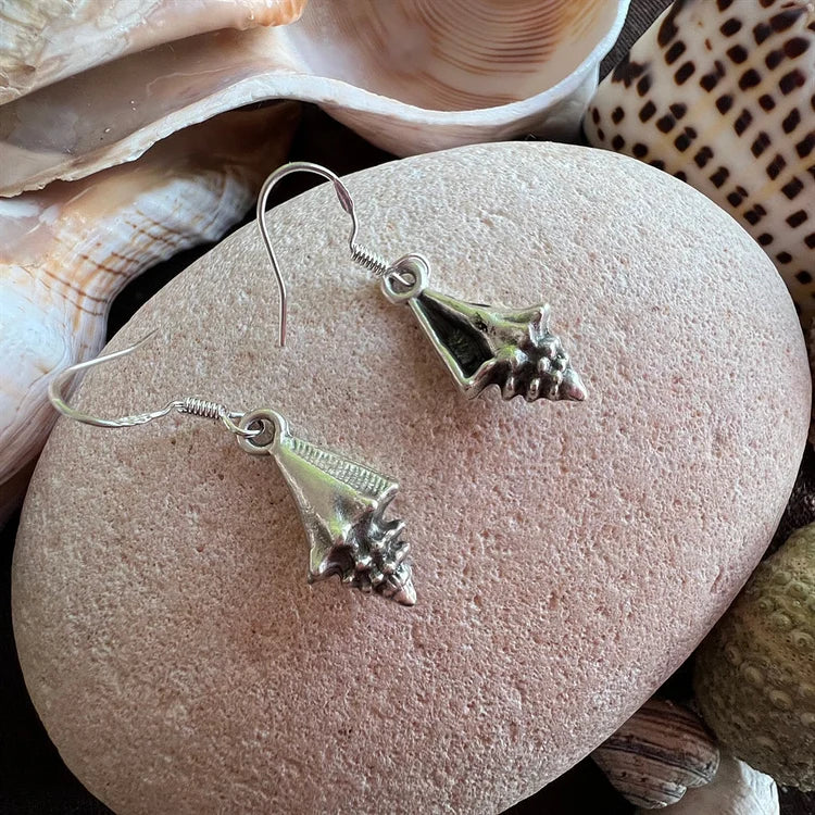 Vintage Boho Hawaiian Vacation Conch Earrings