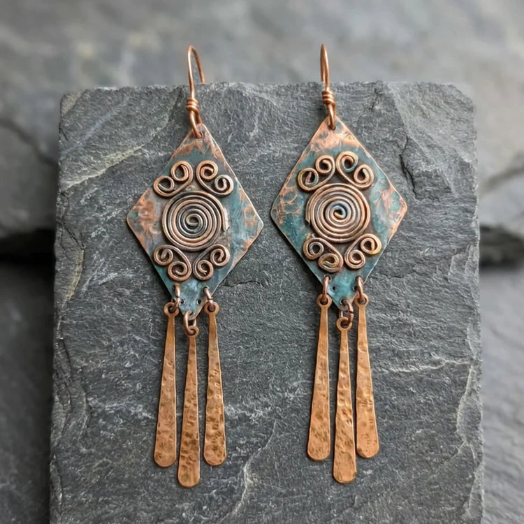 Vintage Totem Carved Diamond-Shaped Drop Earrings