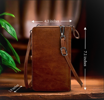 Nicole’s Chic Compact | Handbag