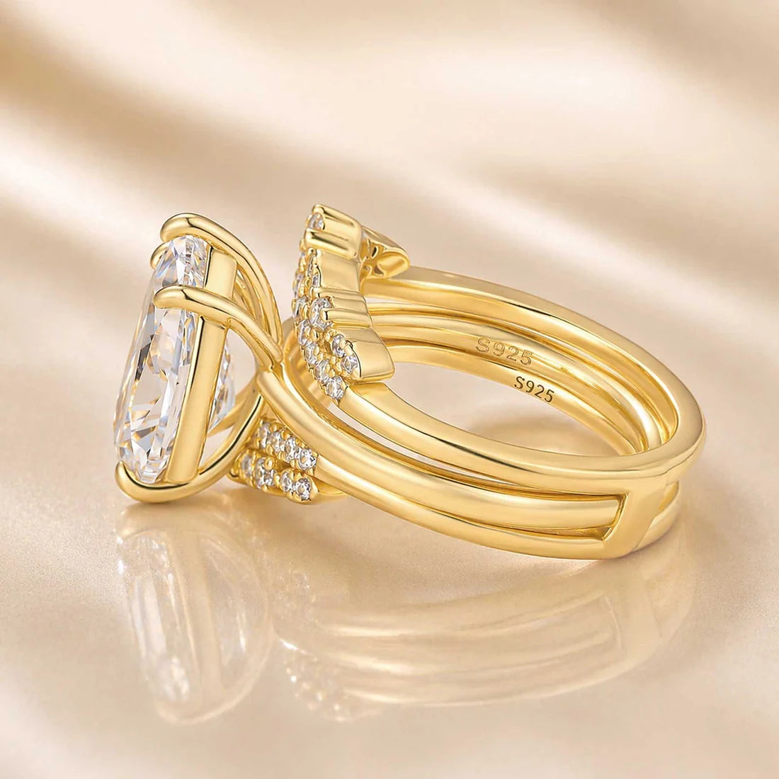 Vintage Pear Cut Wedding Ring Set