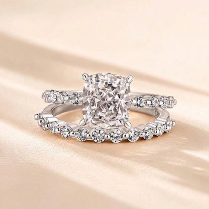 Cushion Cut Women's Wedding Ring Set
