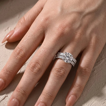 Round Cut 2PC Elegant Wedding Ring Set