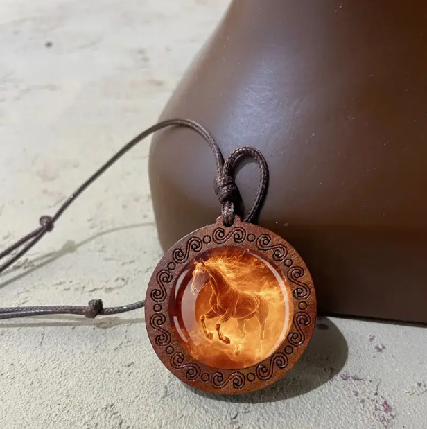 Horses Necklace with more adjustable leather strap