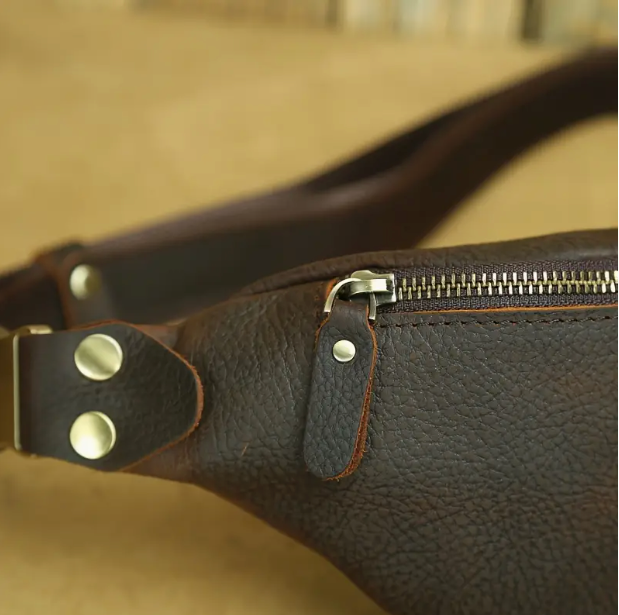 Zarino's Vintage Fanny Bag