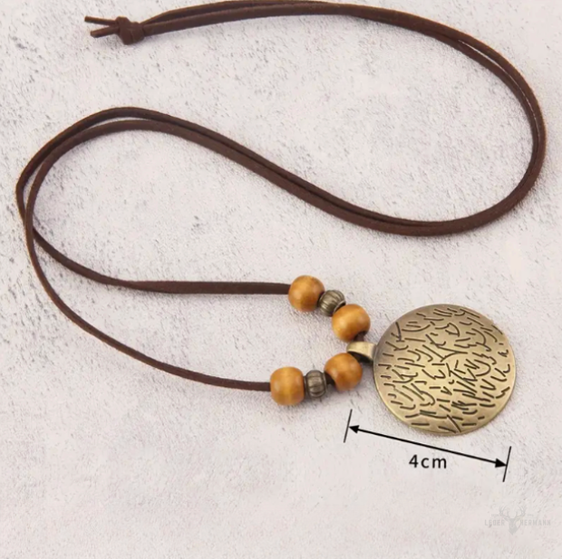Vintage women's necklace with more adjustable leather strap and beads