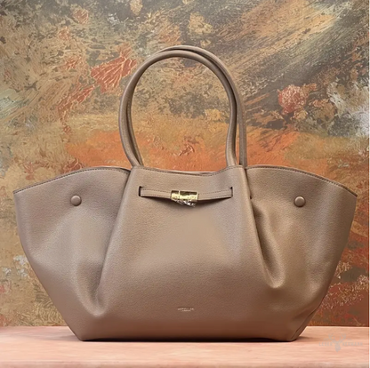 Elegant leather bag with large capacity