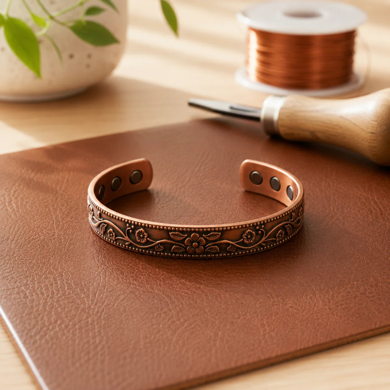 Zarinos's Garland Copper Bracelet