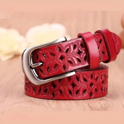 Monika's classic leather belt