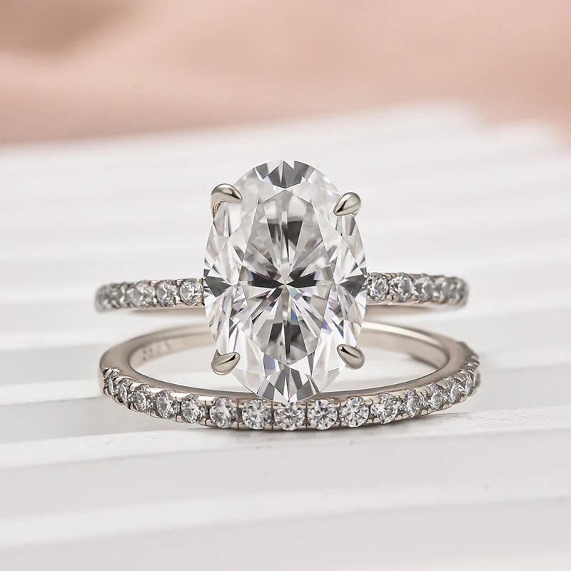 Oval Cut Wedding Ring Set
