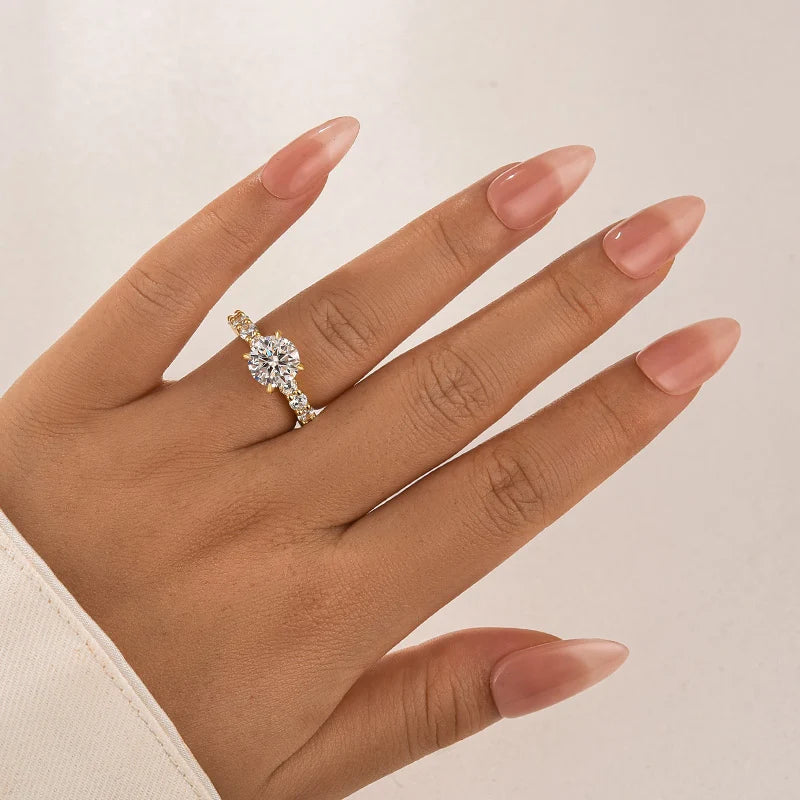 Moissanite Round Cut Engagement Ring
