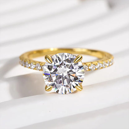 Round Cut Halo Engagement Ring