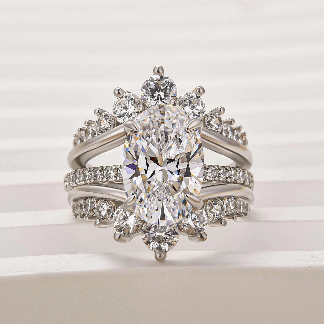 Classic Oval Cut Bridal Ring Set