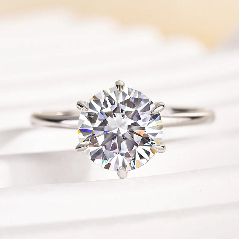 Moissanite Round Cut Promise Ring