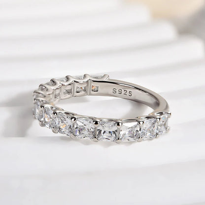 Gorgeous Radiant Cut Women's Wedding Ring