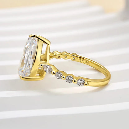 Pear Cut Sparkle Ring