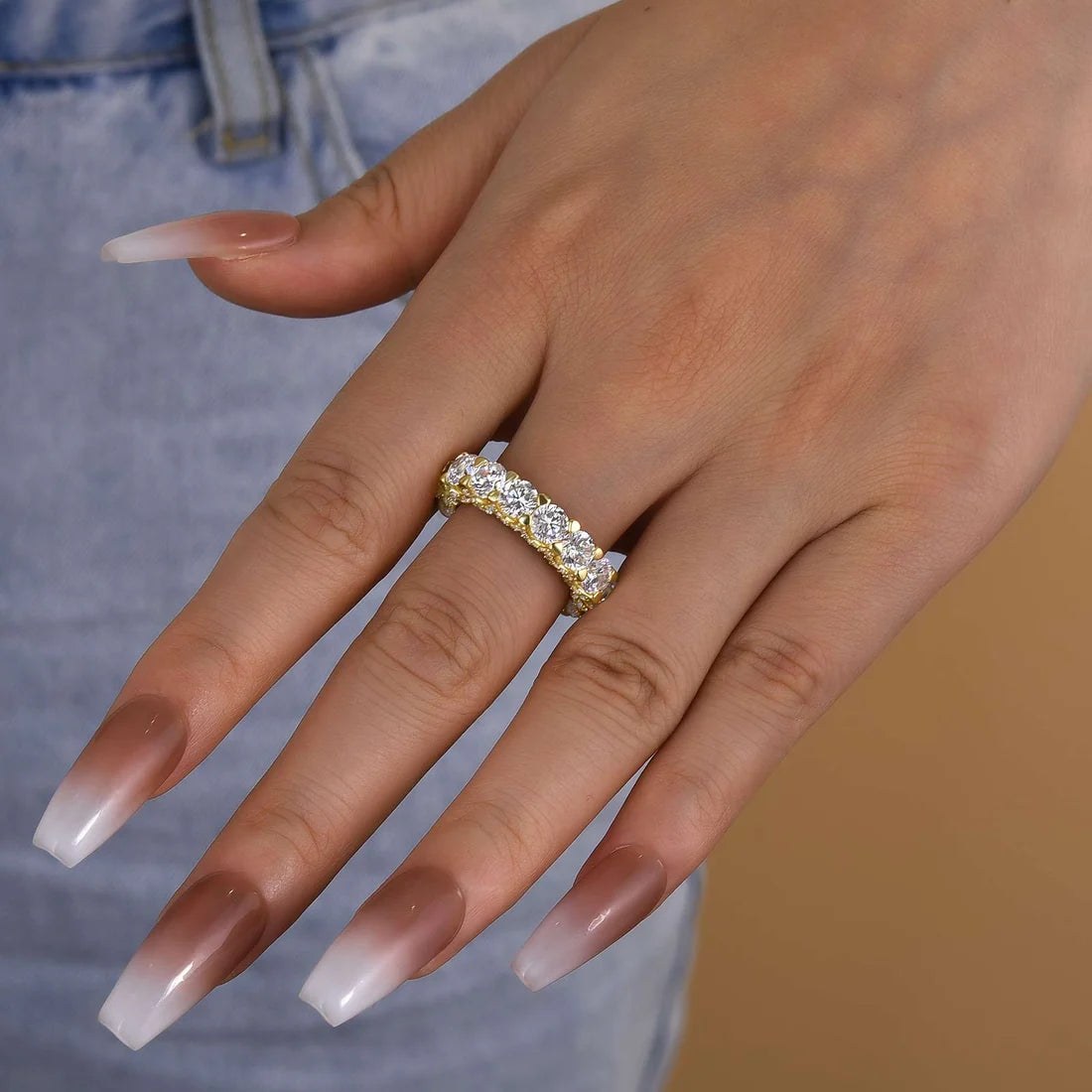 Luxury Eternity Round Cut Wedding Ban