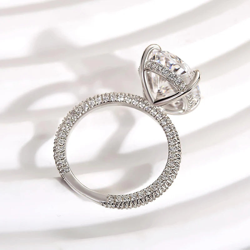 Oval Cut Exclusive Diamond Engagement Ring