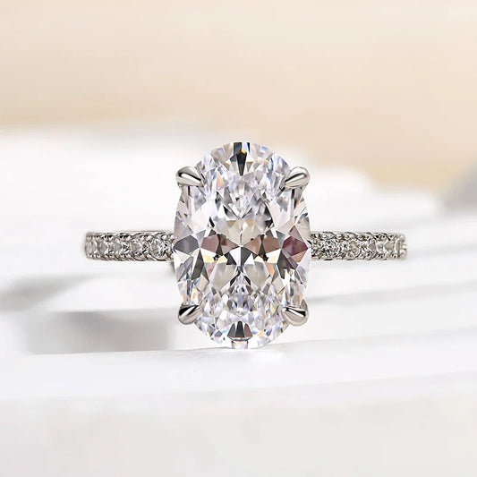 Oval Cut Engagement Ring