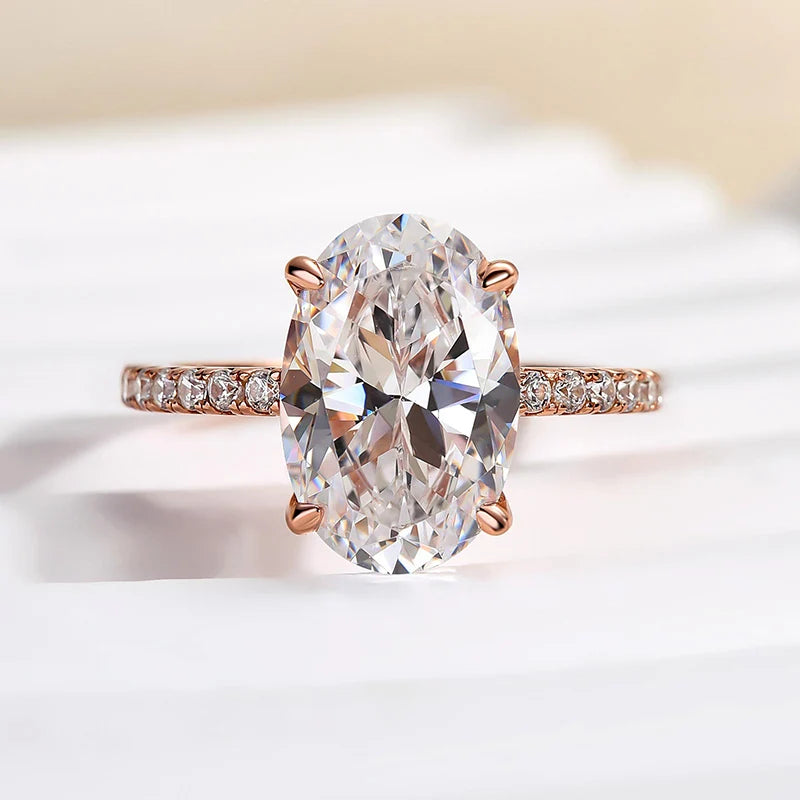 Oval Cut Engagement Ring