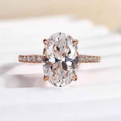 Oval Cut Engagement Ring