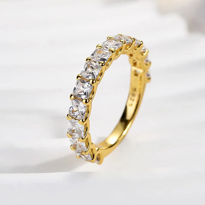 Gorgeous Radiant Cut Women's Wedding Ring
