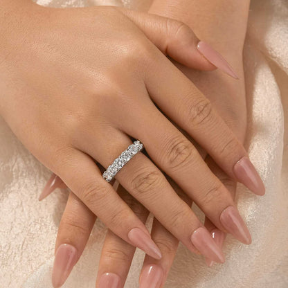 Luxury Eternity Round Cut Wedding Ban