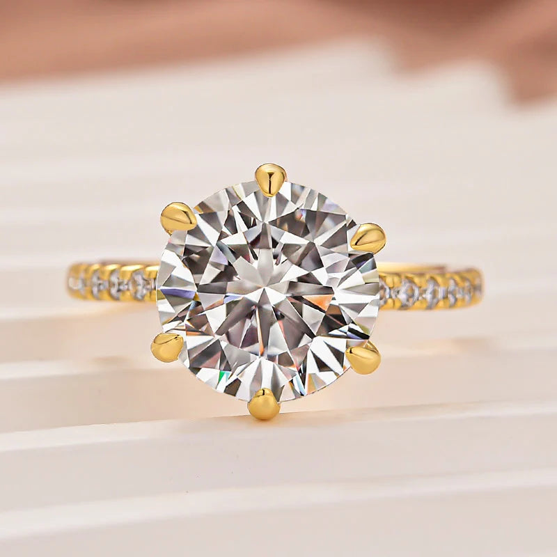 Moissanite Round Cut Engagement Ring