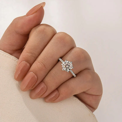 Moissanite Round Cut Engagement Ring