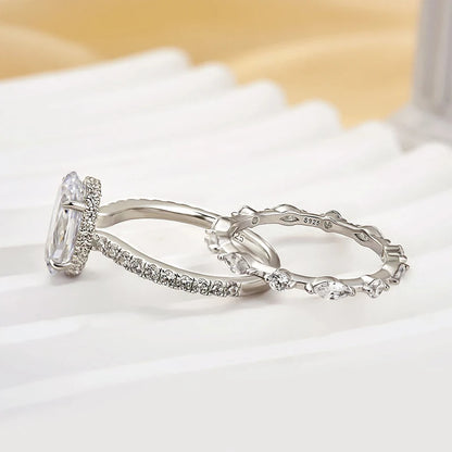 Attractive Oval Cut Bridal Wedding Ring Set