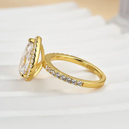 Pear Cut Engagement Ring
