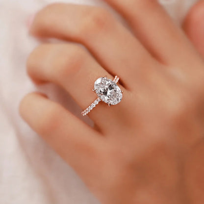 Oval Cut Engagement Ring