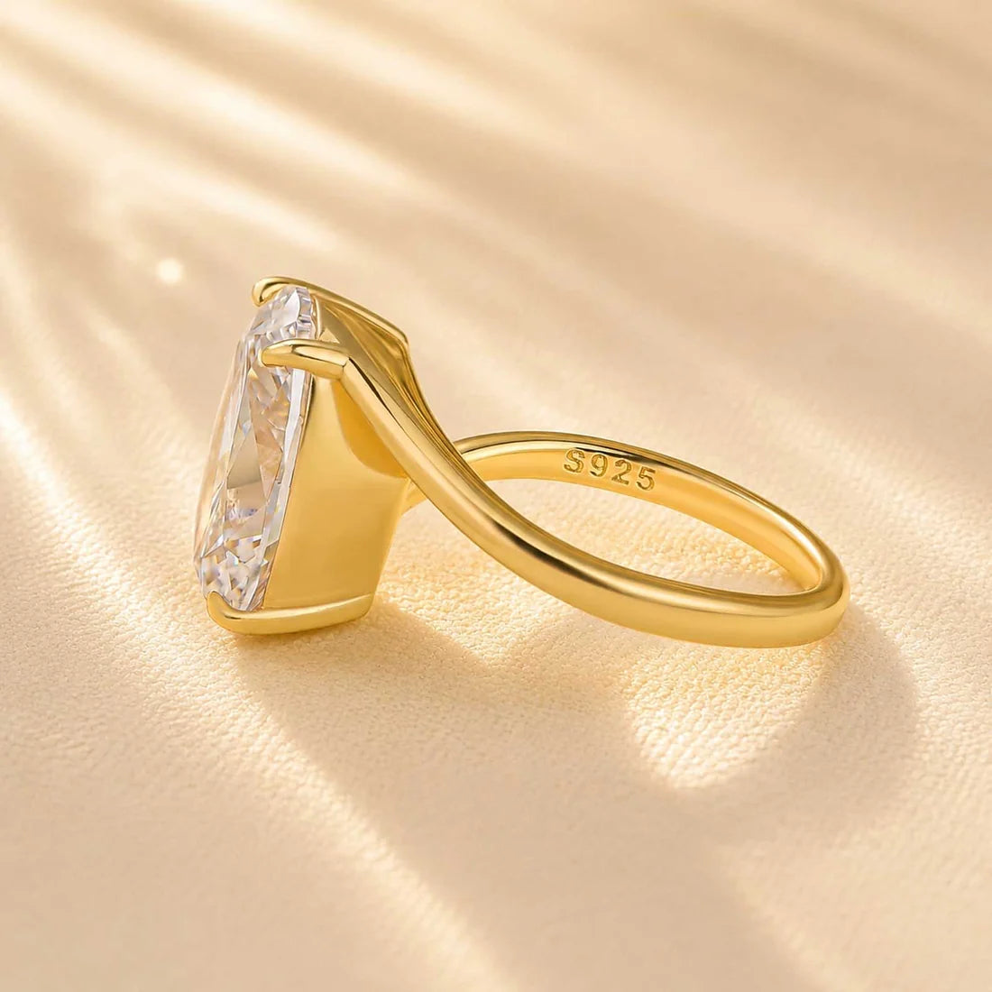 Unique Oval Cut Engagement Ring for Women