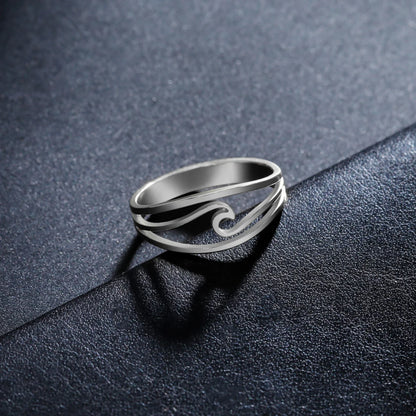 Ocean Wave Ring in Gold