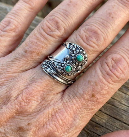 Vintage Floral Turquoise Wide Band Silver Ring