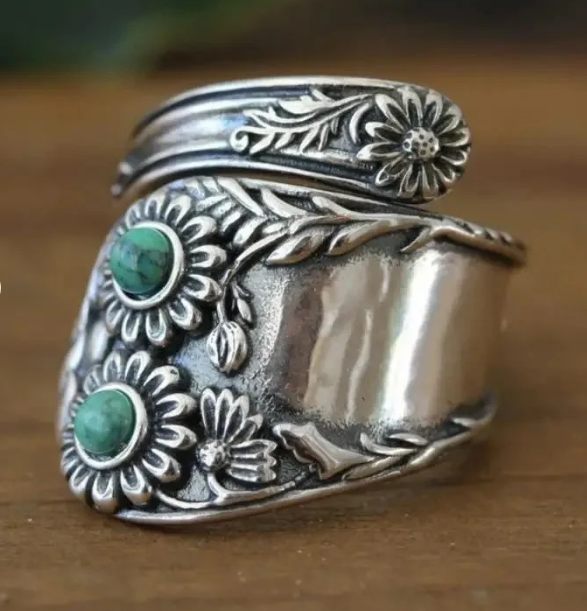 Vintage Floral Turquoise Wide Band Silver Ring