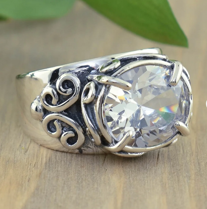 Vintage Single Stone Eye Candy Silver Ring