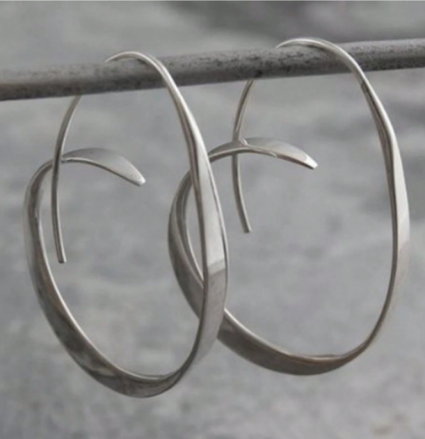 Vintage Minimalist Twisted Hoop Earrings